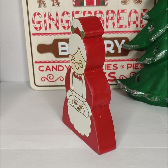 Mrs. Claus Bakery Gingerbread Cookie Plate Wood Tiered Tray Tabletop Decor - Picture 8 of 10